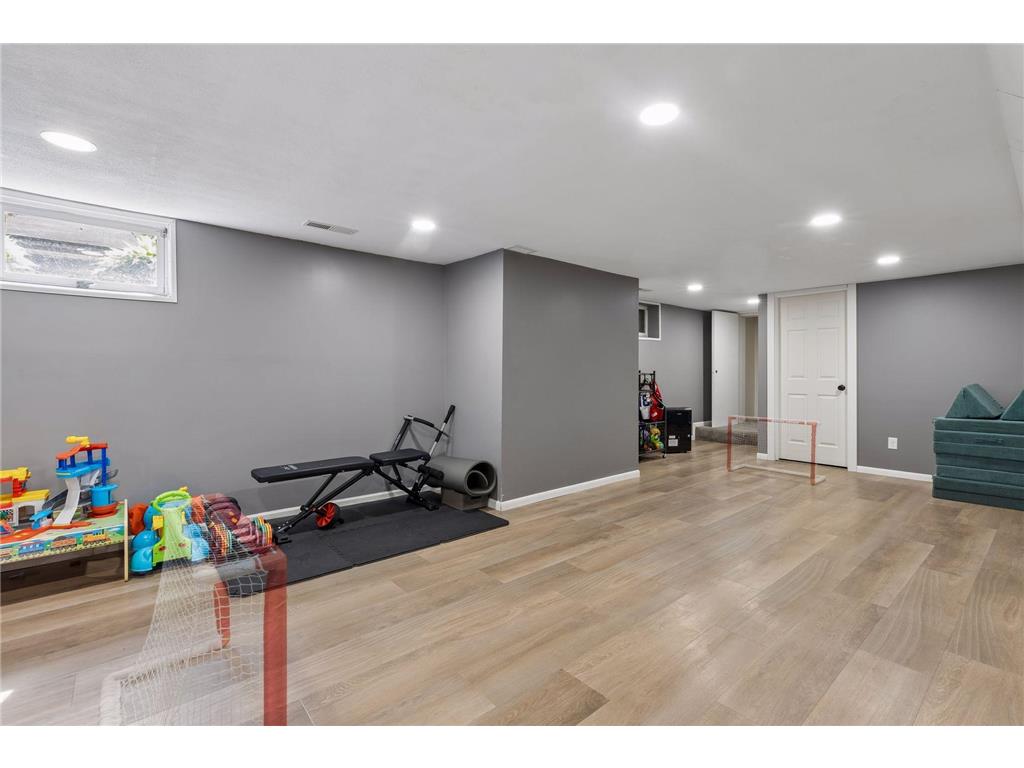 6631 Oakwood Street Rockford MN 55373 7087647 image26
