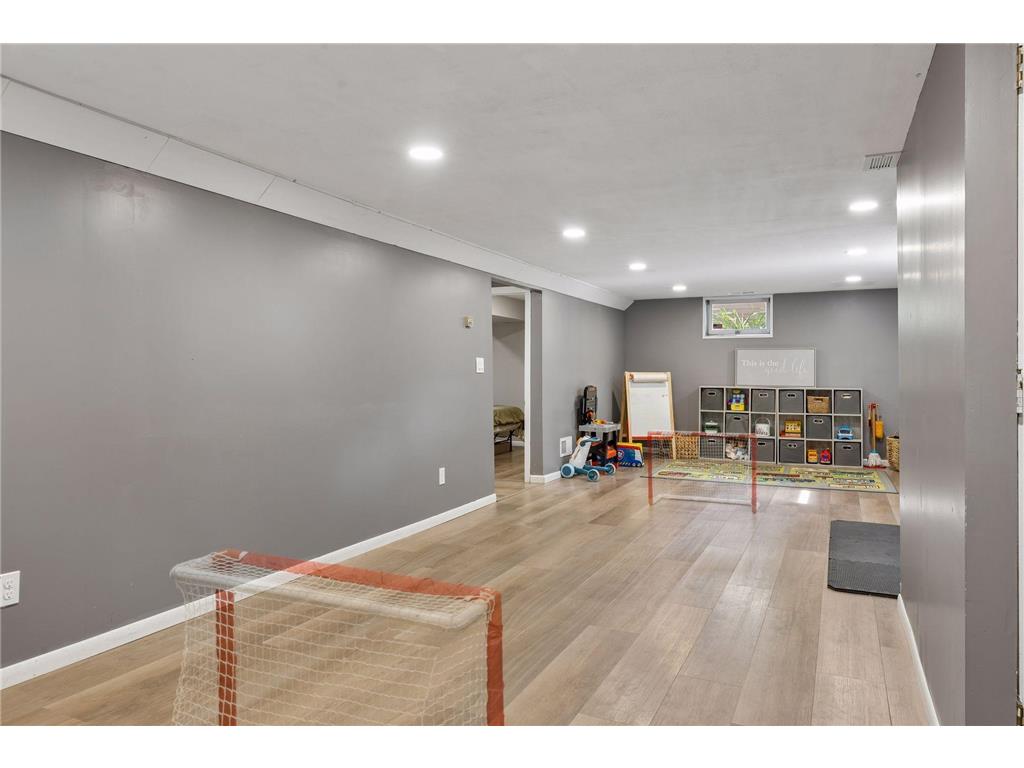 6631 Oakwood Street Rockford MN 55373 7087647 image28