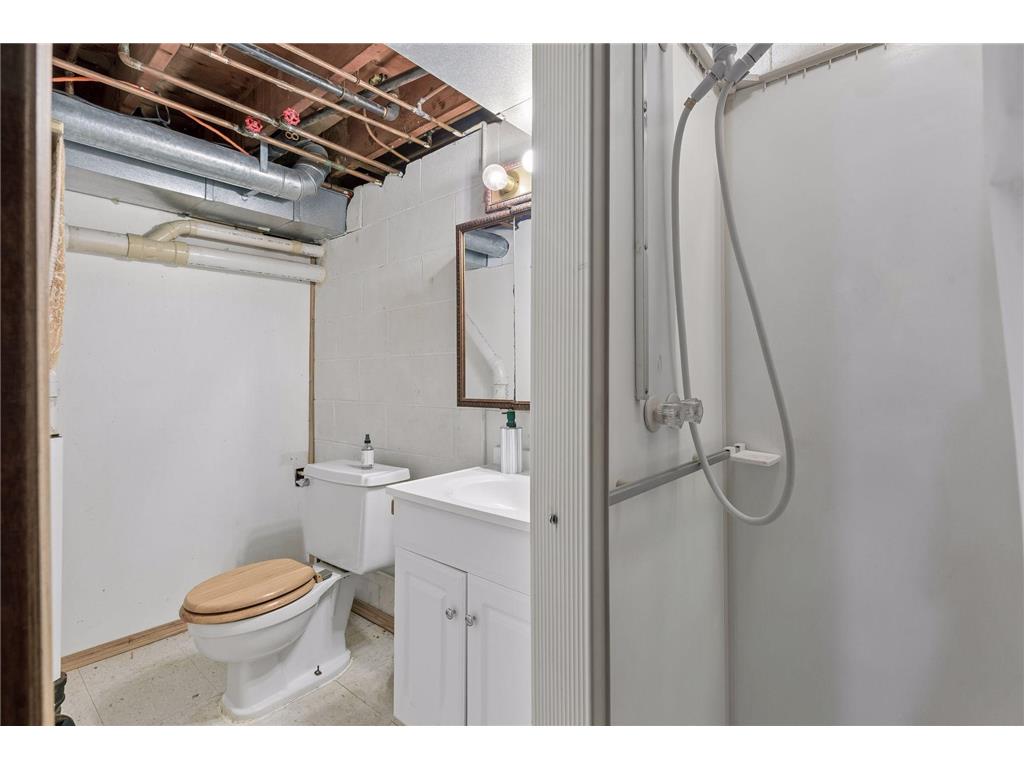 6631 Oakwood Street Rockford MN 55373 7087647 image32