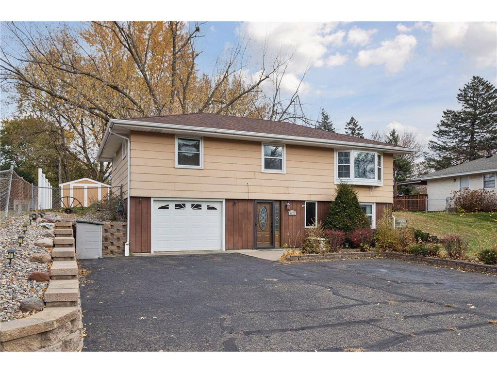 6632 4th Street N Oakdale MN 55128 6814196 image1