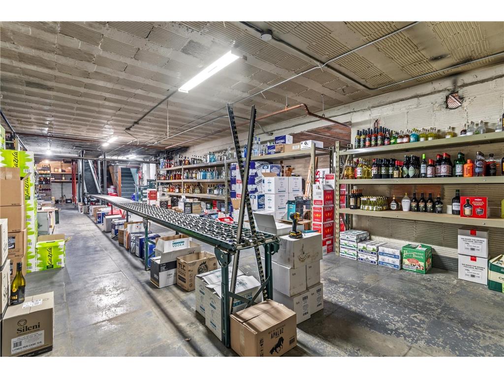 664 Grand Avenue Saint Paul MN 55105 7043344 image47