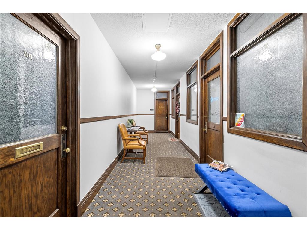 664 Grand Avenue Saint Paul MN 55105 7043344 image58