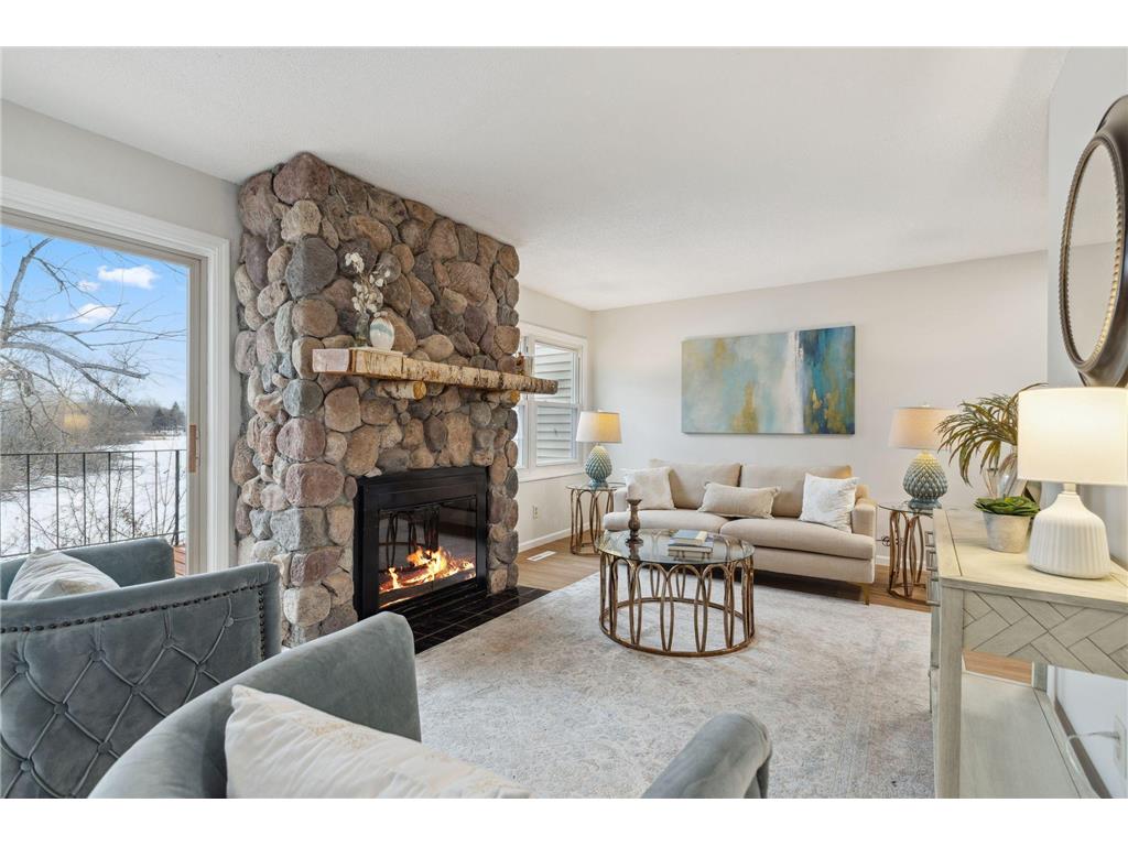 6640 Gretchen Lane N Oakdale MN 55128 6649088 image1