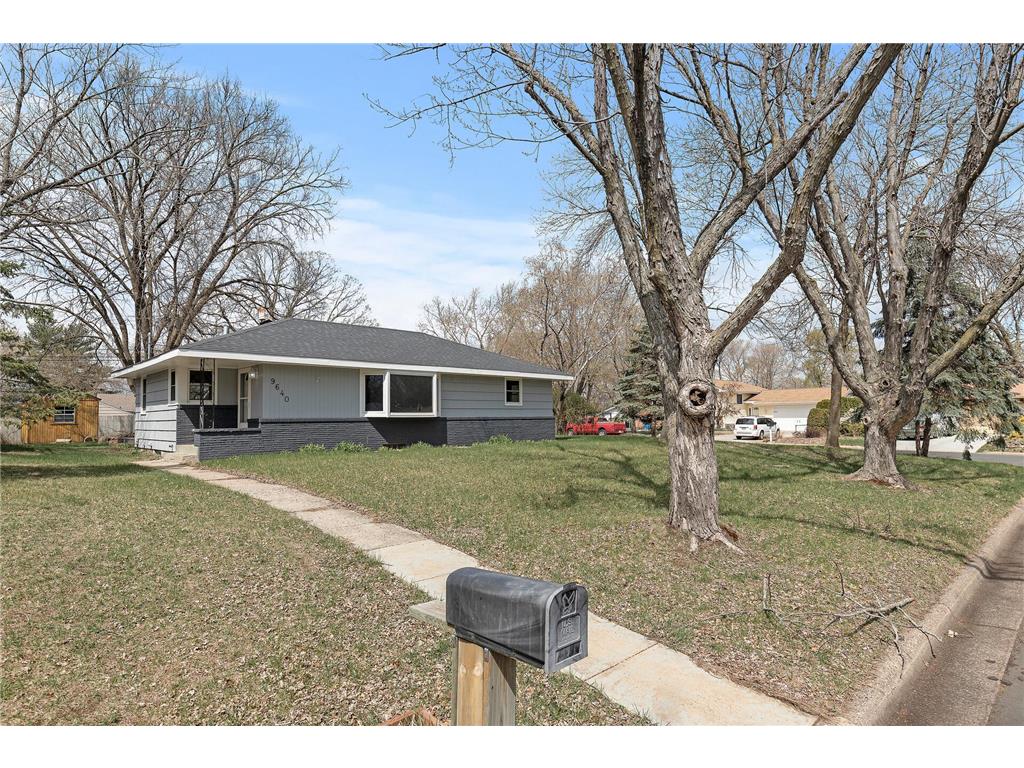 6640 Mckinley Street NE Fridley MN 55432 6517578 image1