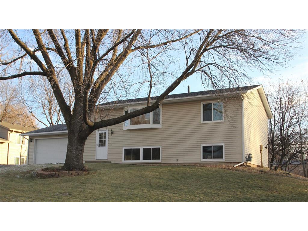 6641 Countryside Drive Eden Prairie MN 55346 6638132 image1