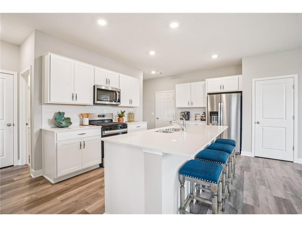 6646 208th Street W Farmington MN 55024 7007671 image2