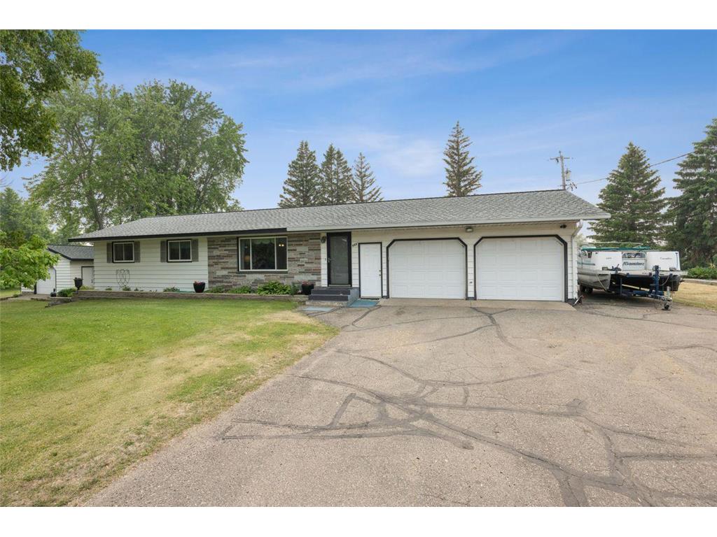 665 24 1/2 Avenue NE Sauk Rapids MN 56379 6381137 image1
