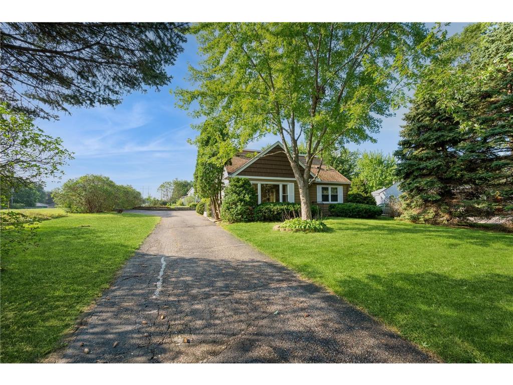 665 98th St E Bloomington MN 55420 6583665 image1