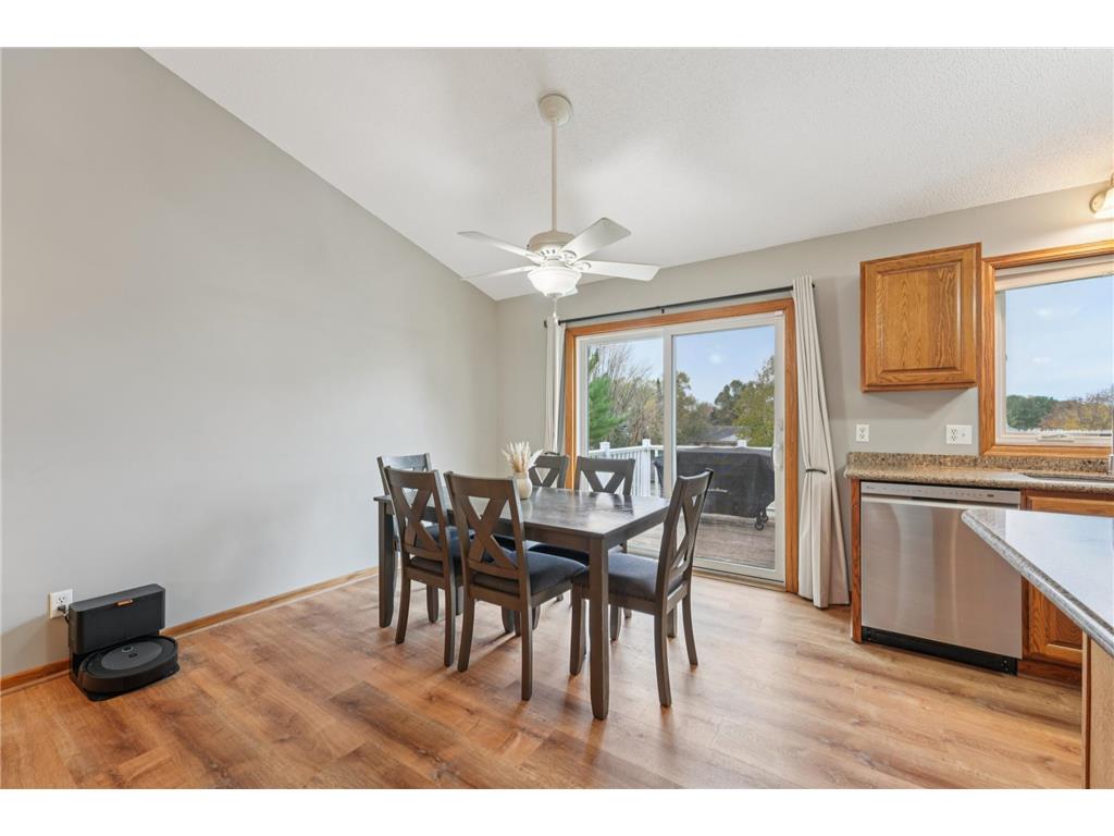 665 Flora Square Prescott WI 54021 6812108 image11