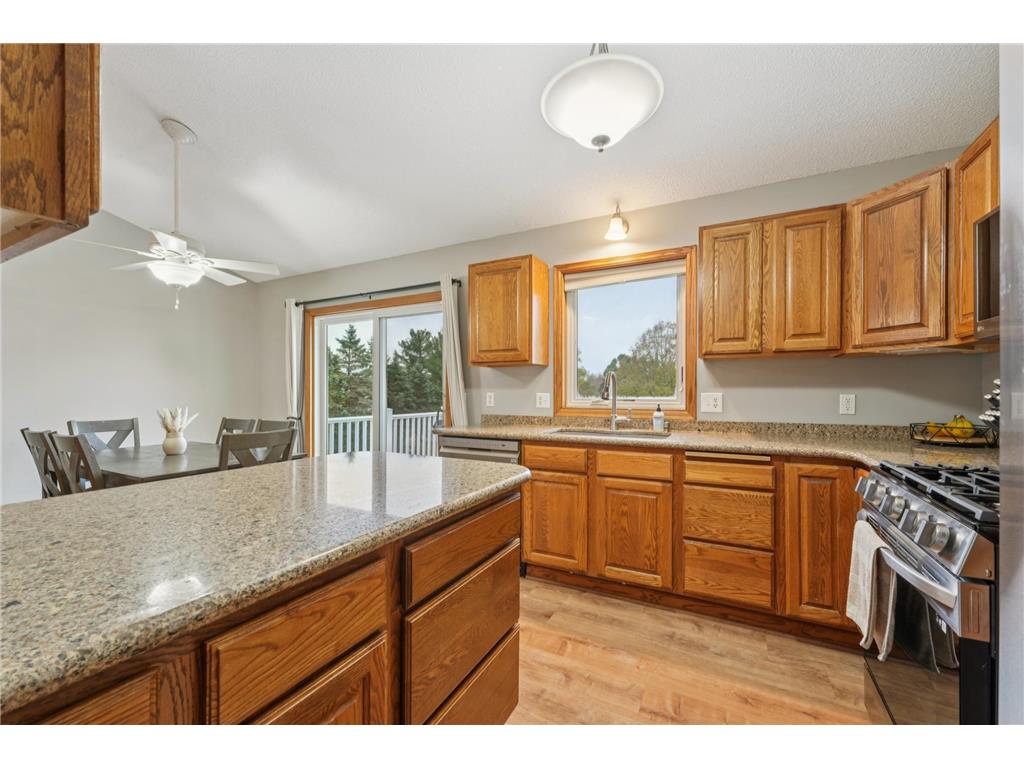 665 Flora Square Prescott WI 54021 6812108 image17