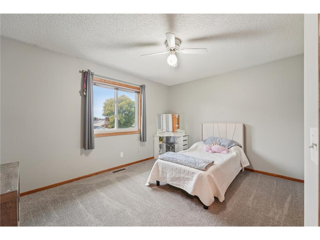 665 Flora Square Prescott WI 54021 6812108 image19