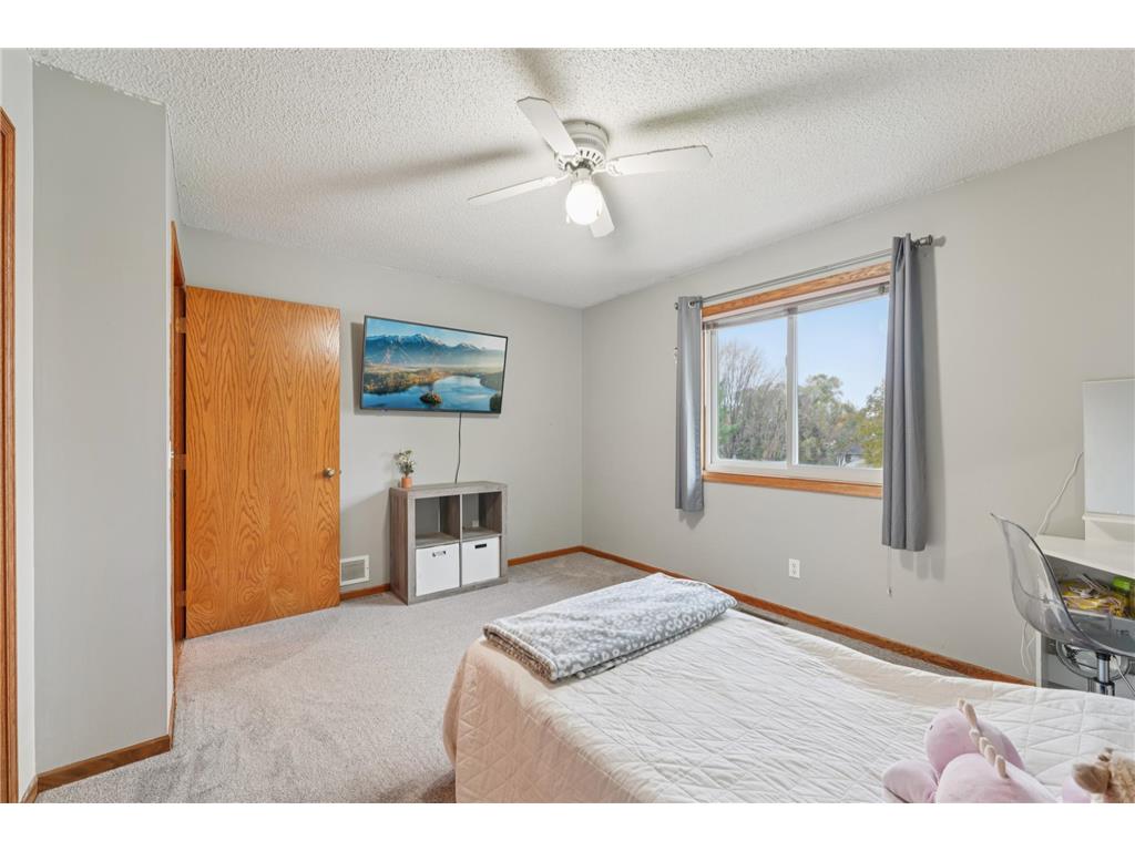 665 Flora Square Prescott WI 54021 6812108 image21