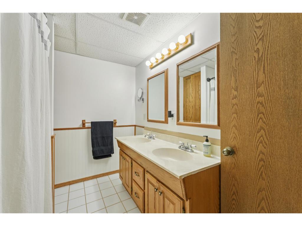 665 Flora Square Prescott WI 54021 6812108 image34