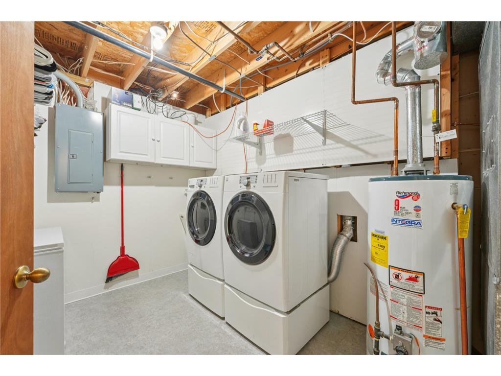 665 Flora Square Prescott WI 54021 6812108 image35