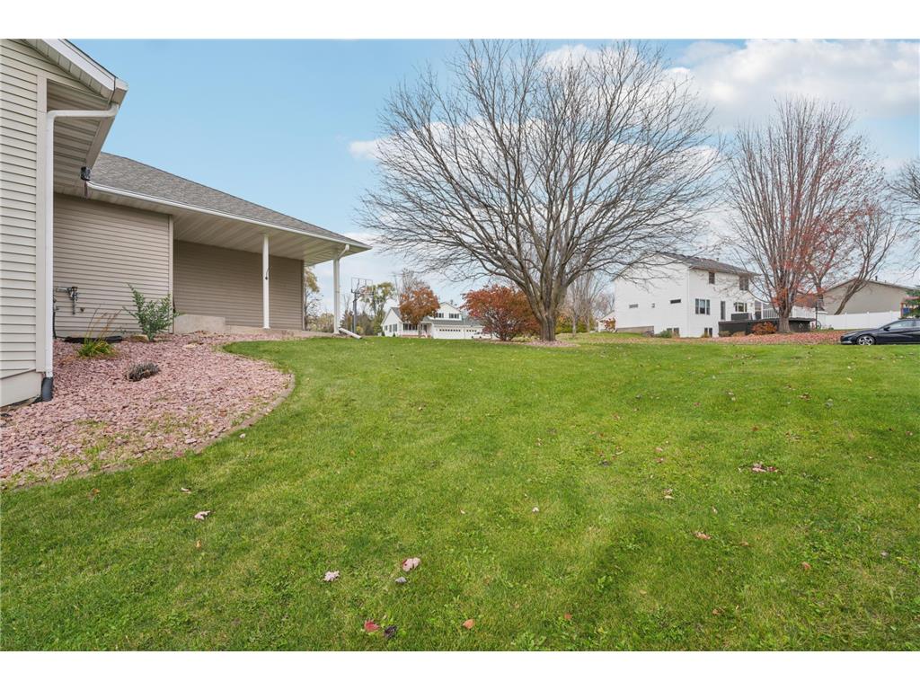 665 Flora Square Prescott WI 54021 6812108 image37