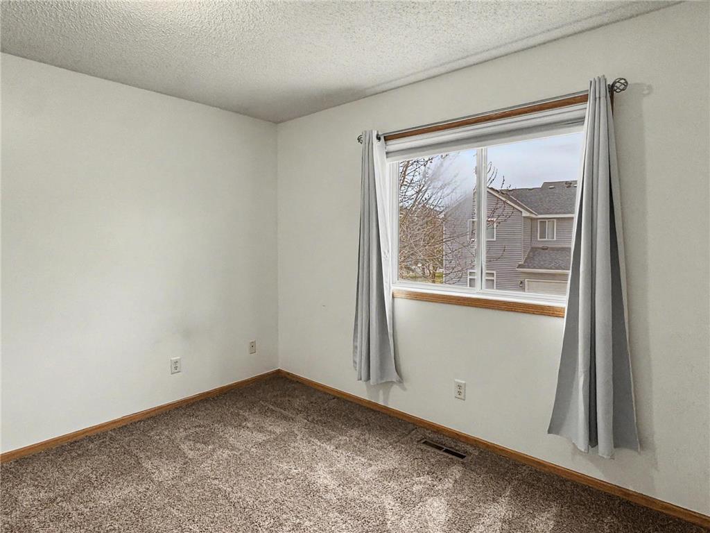 665 Kingfisher Lane #E Woodbury MN 55125 7075024 image19