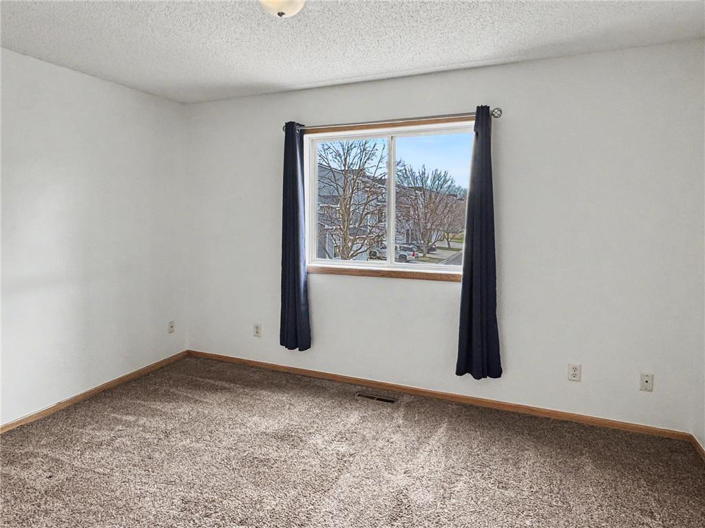665 Kingfisher Lane #E Woodbury MN 55125 7075024 image21
