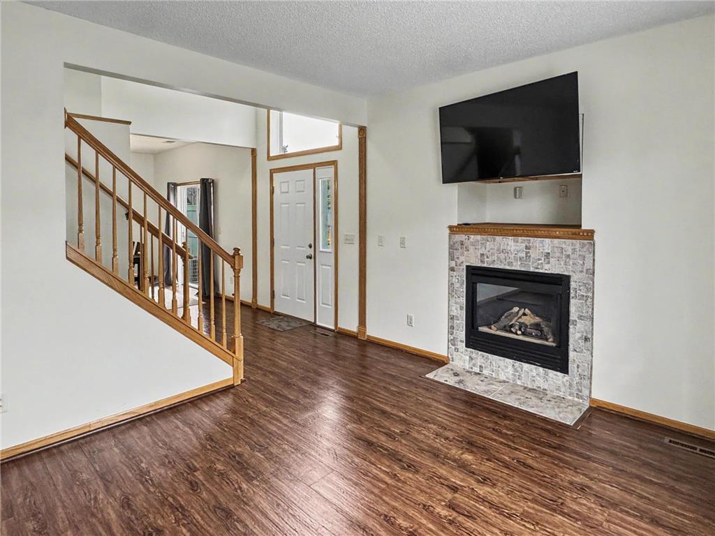 665 Kingfisher Lane #E Woodbury MN 55125 7075024 image9