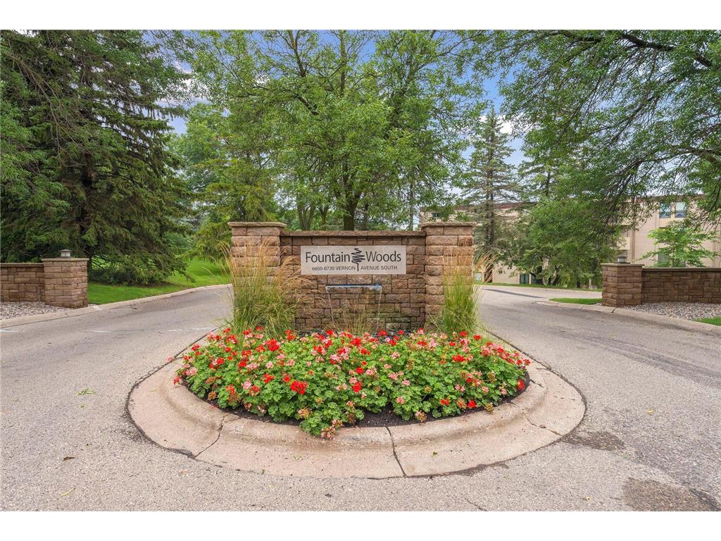 6650 Vernon Avenue S #107 Edina MN 55436 6581403 image1