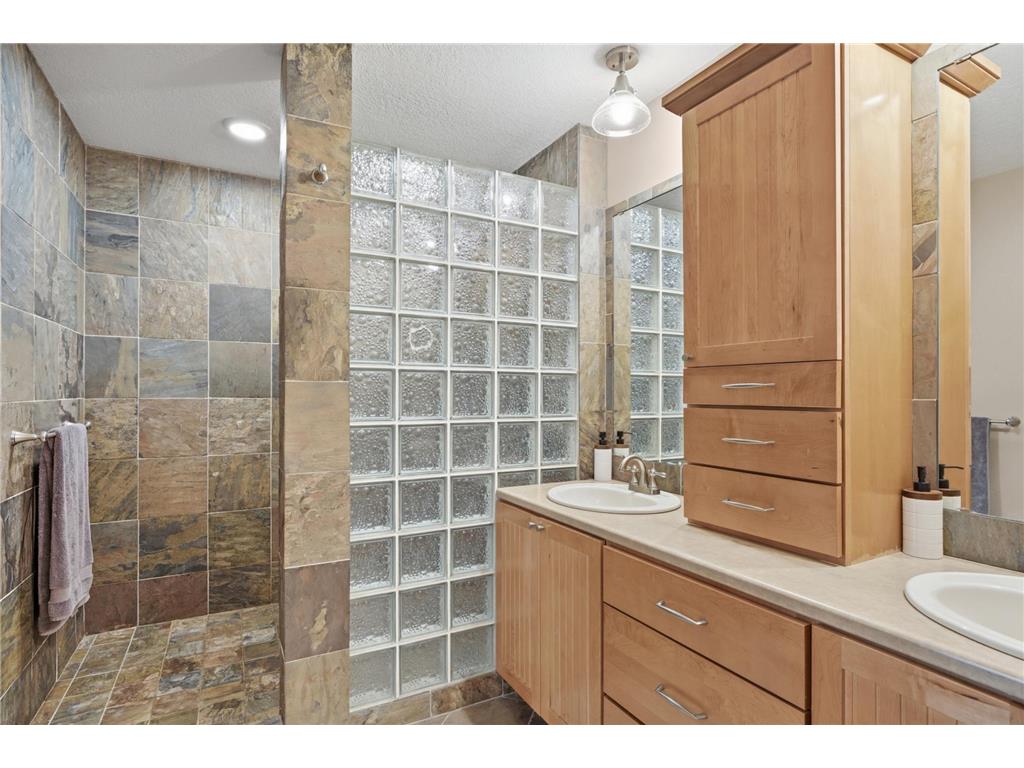 6655 Tanager Lane Eden Prairie MN 55346 7060343 image30