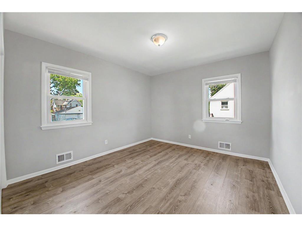 666 3rd Avenue NW New Brighton MN 55112 7086648 image9