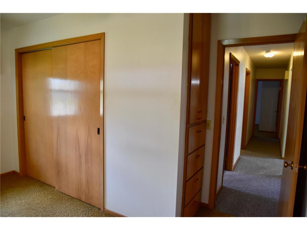 666 3rd Street Ocheyedan IA 51354 7073609 image16