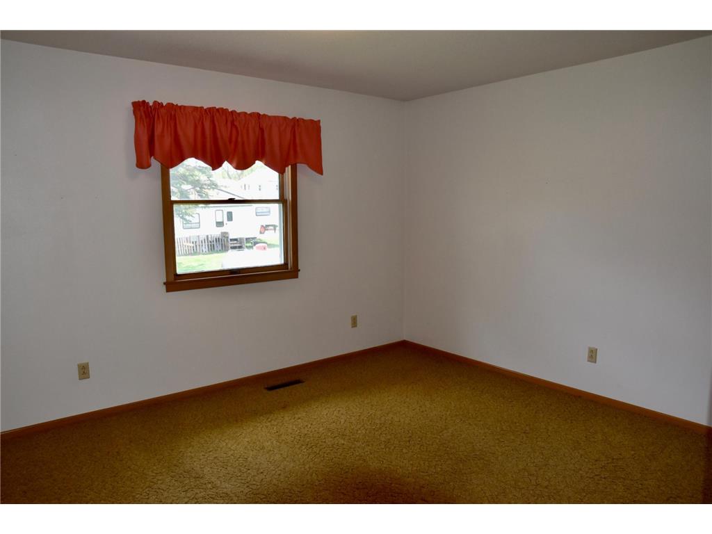 666 3rd Street Ocheyedan IA 51354 7073609 image17