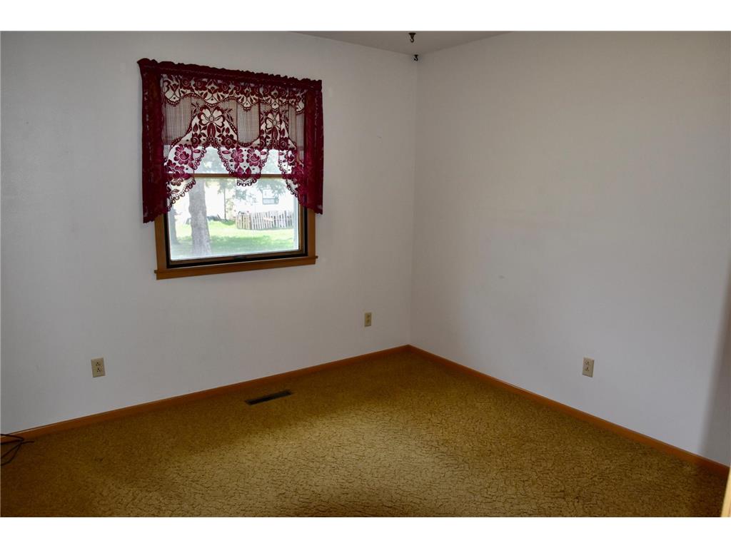 666 3rd Street Ocheyedan IA 51354 7073609 image19