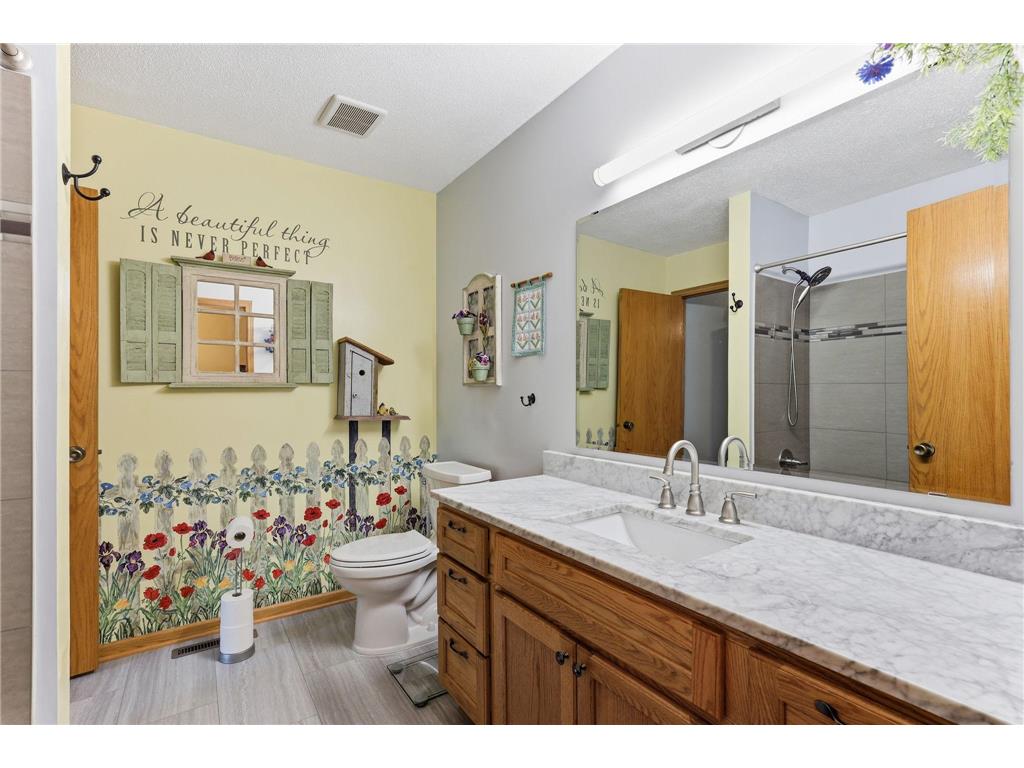 6666 12th Street N Oakdale MN 55128 7078181 image20