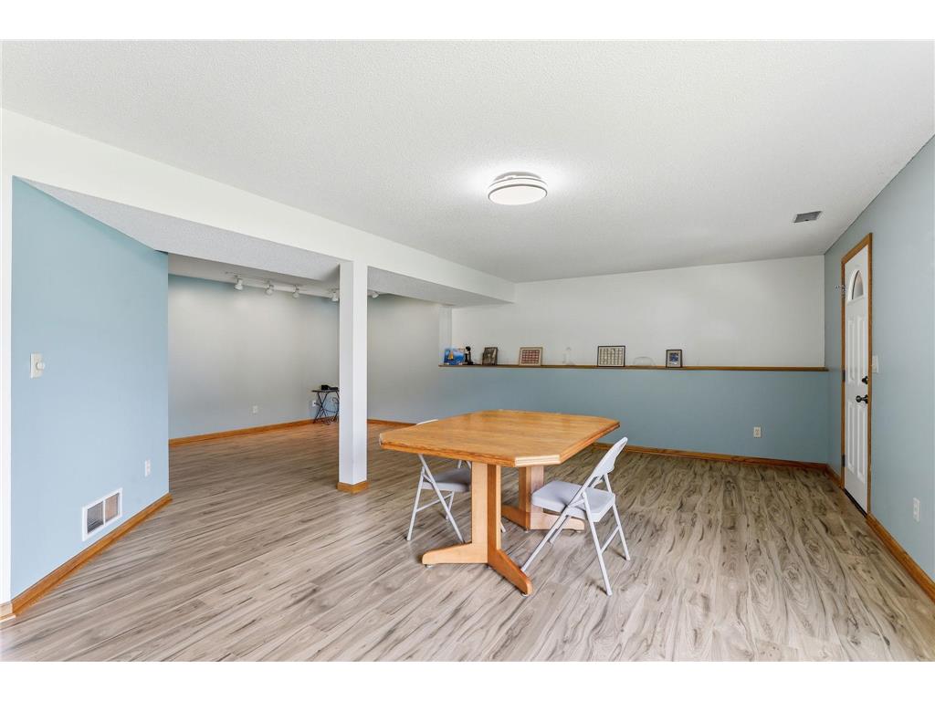 6666 12th Street N Oakdale MN 55128 7078181 image21
