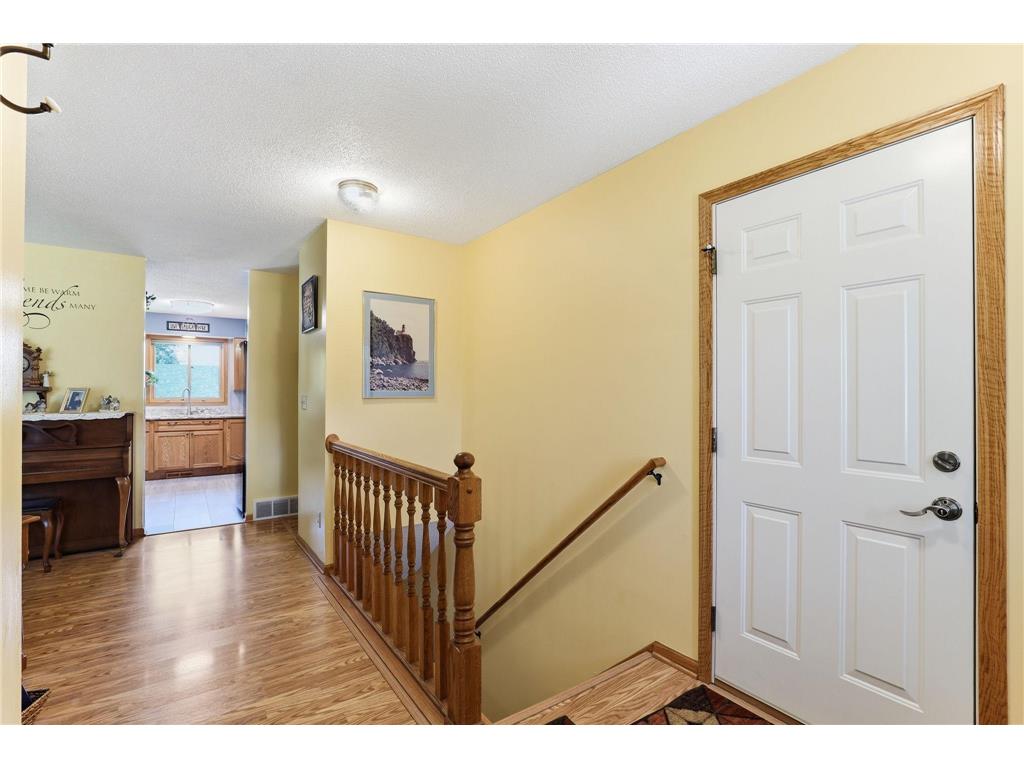 6666 12th Street N Oakdale MN 55128 7078181 image4