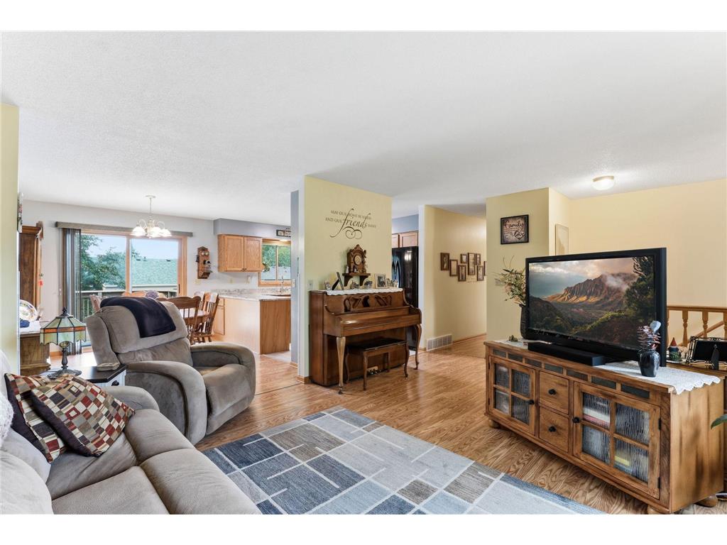 6666 12th Street N Oakdale MN 55128 7078181 image6