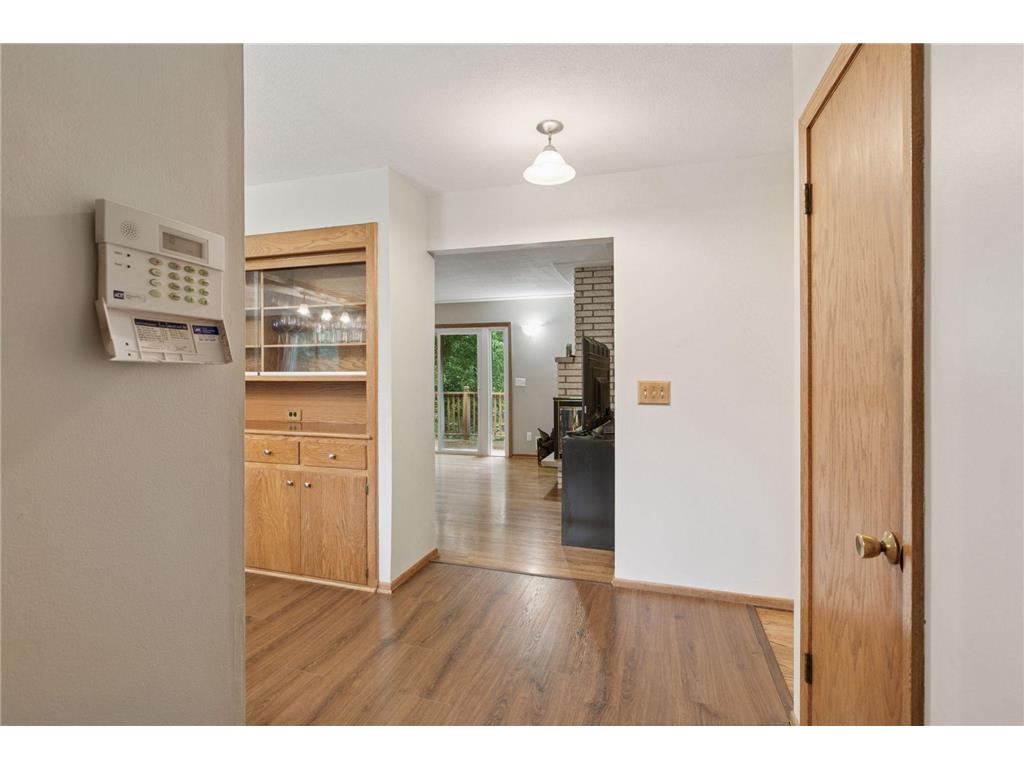 667 19th Avenue NW New Brighton MN 55112 6733862 image1