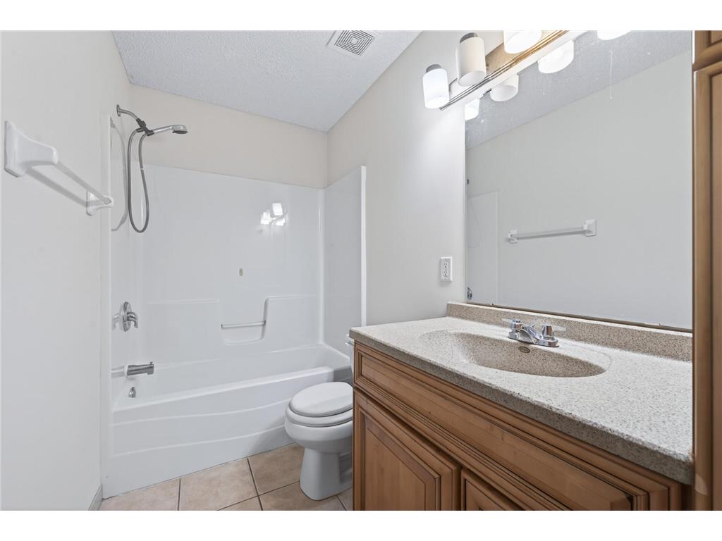 667 Aurora Avenue Saint Paul MN 55104 7058977 image16