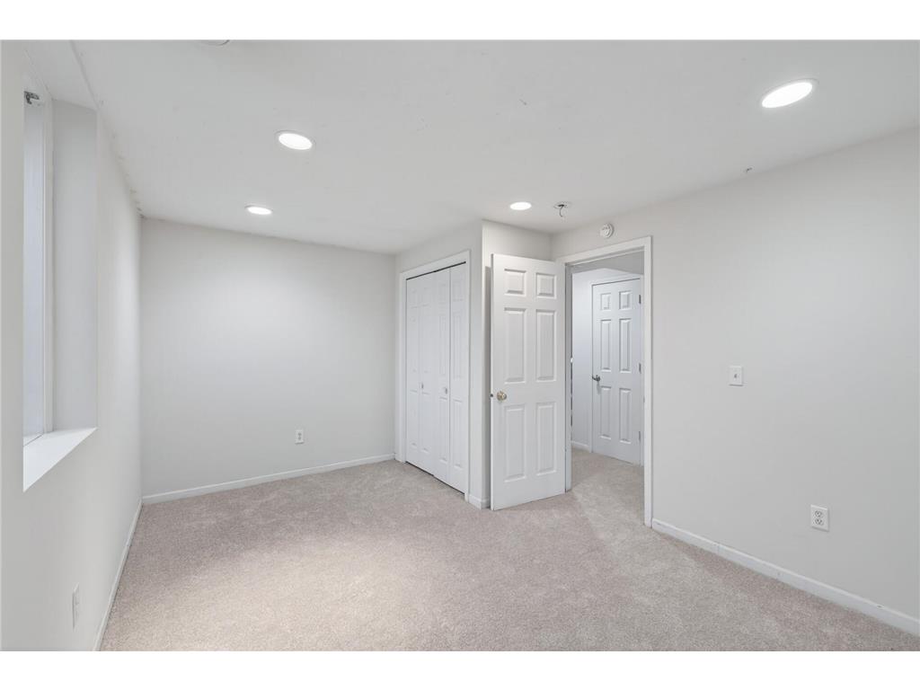 667 Aurora Avenue Saint Paul MN 55104 7058977 image17