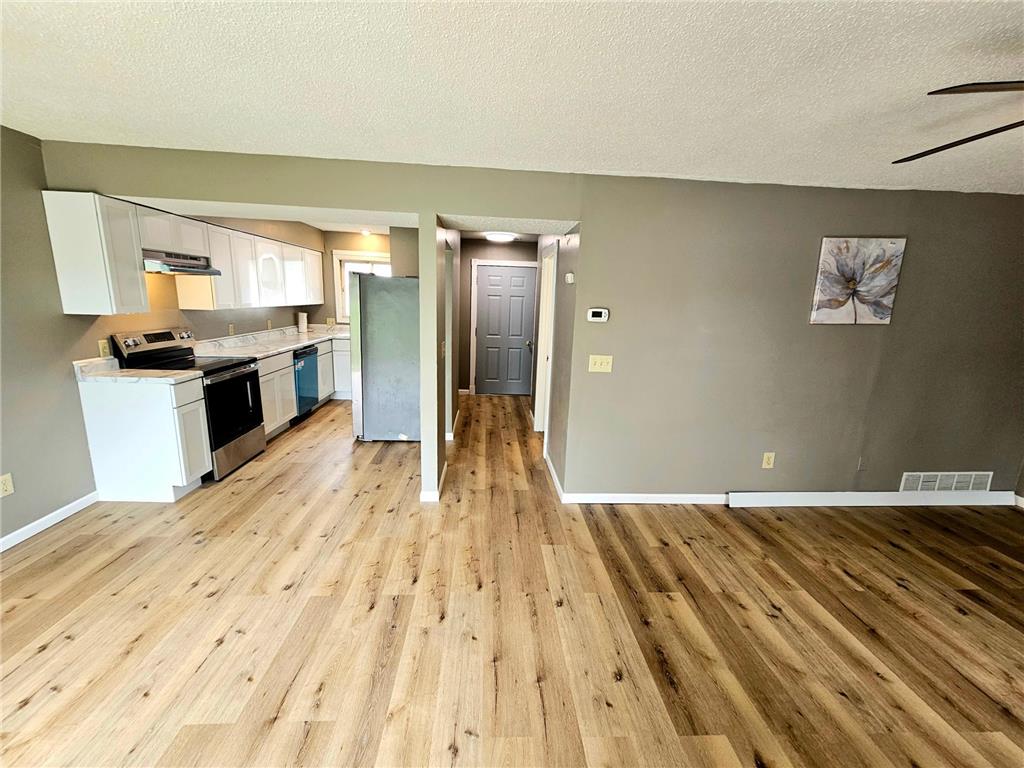 667 E Burnsville Parkway Burnsville MN 55337 6744802 image1