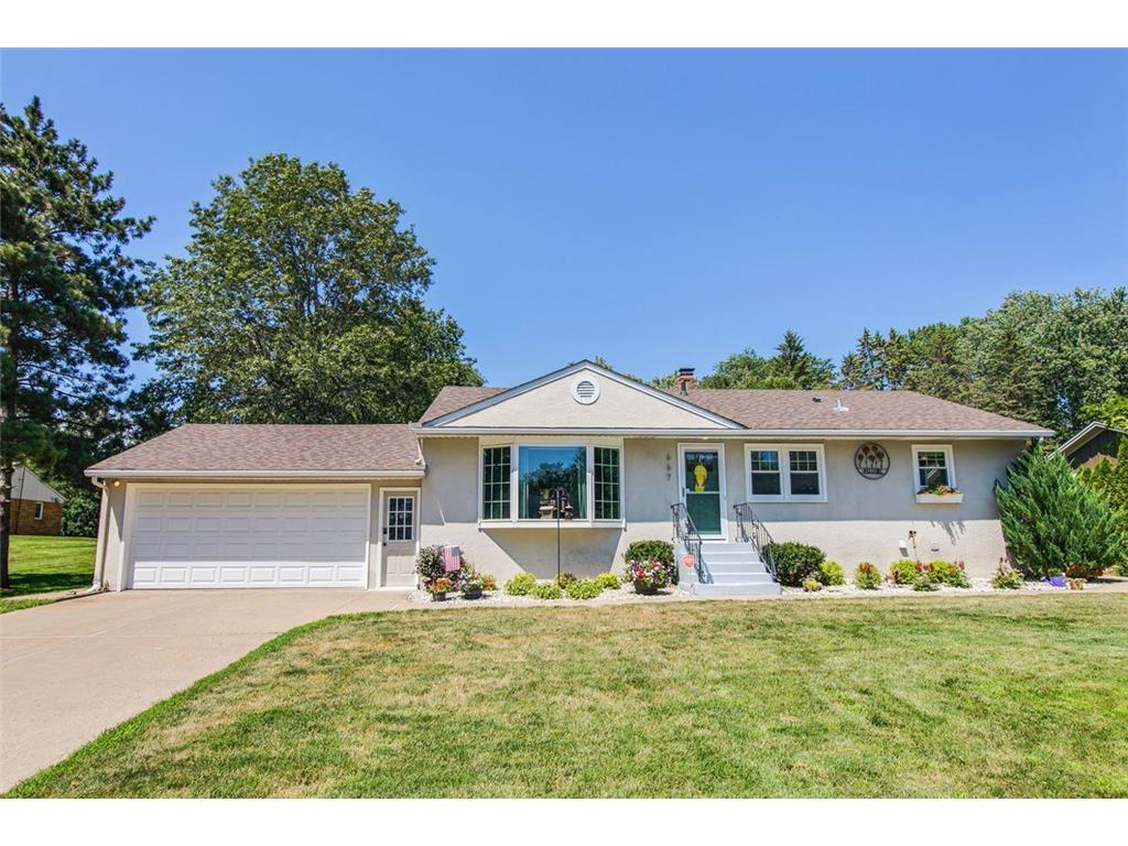 667 Mulberry Lane, Mendota Heights, MN, 55118 MLS 6229950 Edina Realty