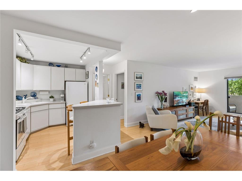 6670 Vernon Avenue S #103 Edina MN 55436 7086374 image16