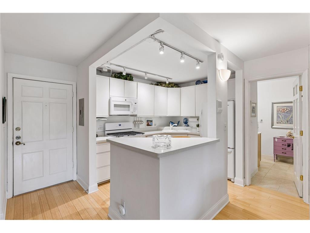 6670 Vernon Avenue S #103 Edina MN 55436 7086374 image18