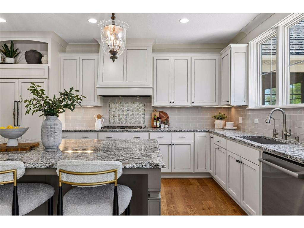 6671 Amberwood Lane Chanhassen MN 55317 7061945 image17