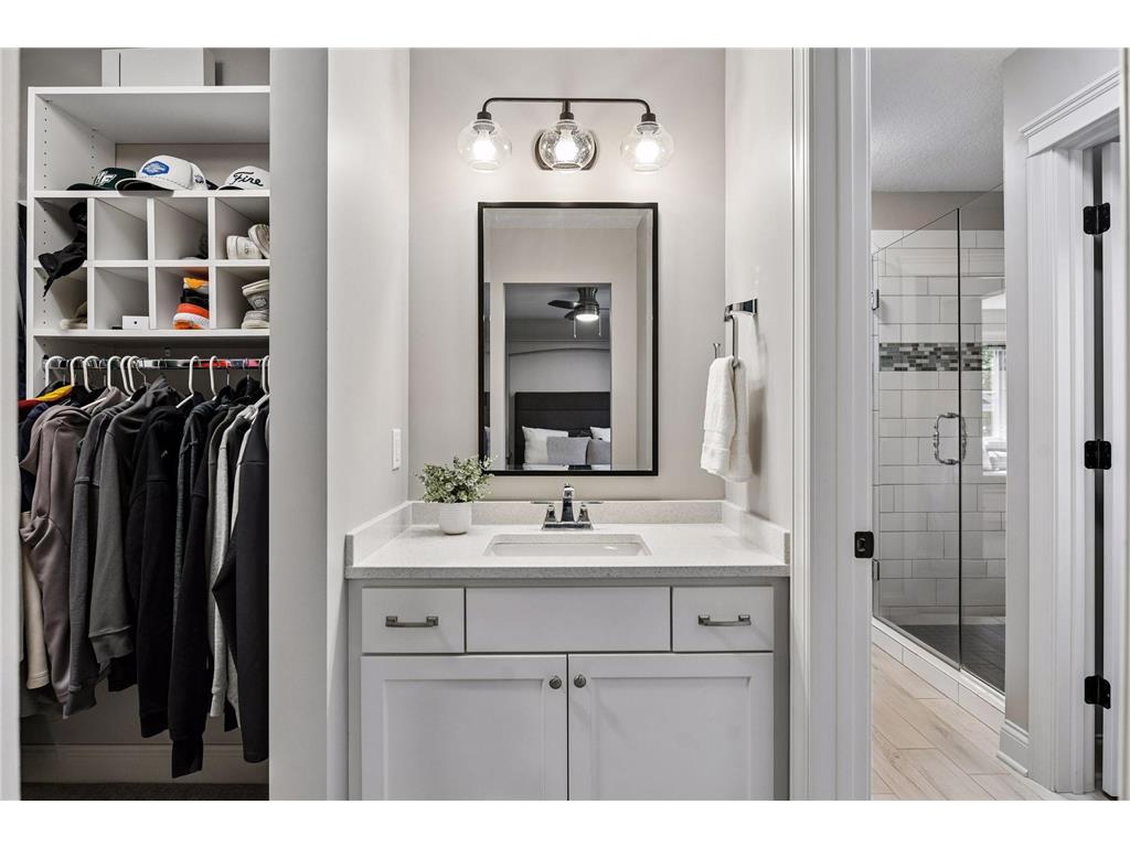 6671 Amberwood Lane Chanhassen MN 55317 7061945 image36