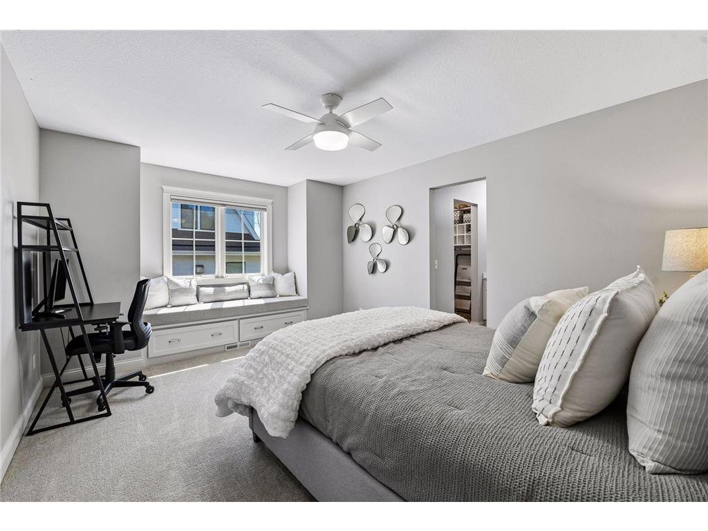 6671 Amberwood Lane Chanhassen MN 55317 7061945 image38