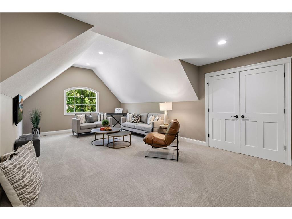6671 Amberwood Lane Chanhassen MN 55317 7061945 image42
