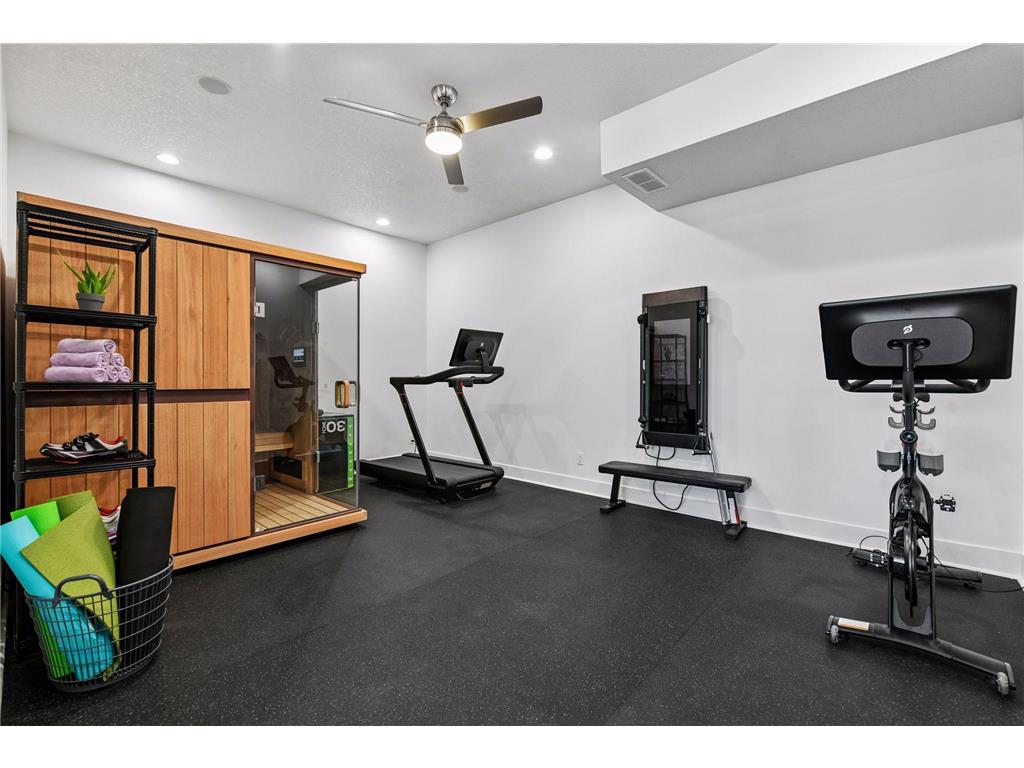 6671 Amberwood Lane Chanhassen MN 55317 7061945 image50