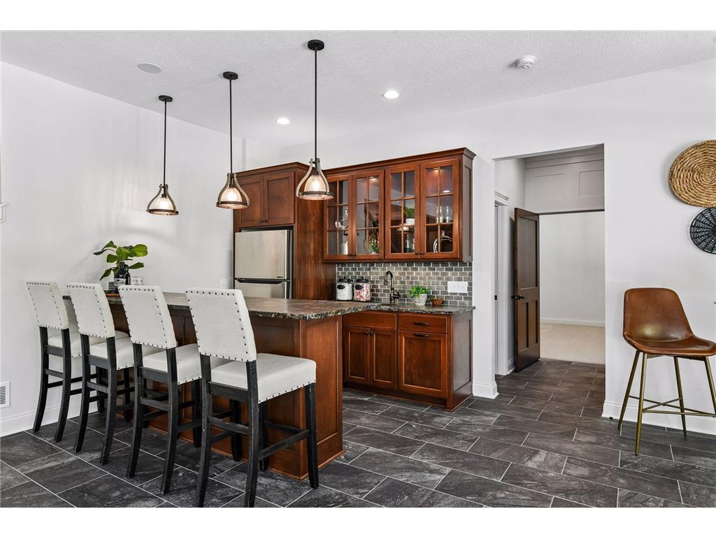 6671 Amberwood Lane Chanhassen MN 55317 7061945 image56