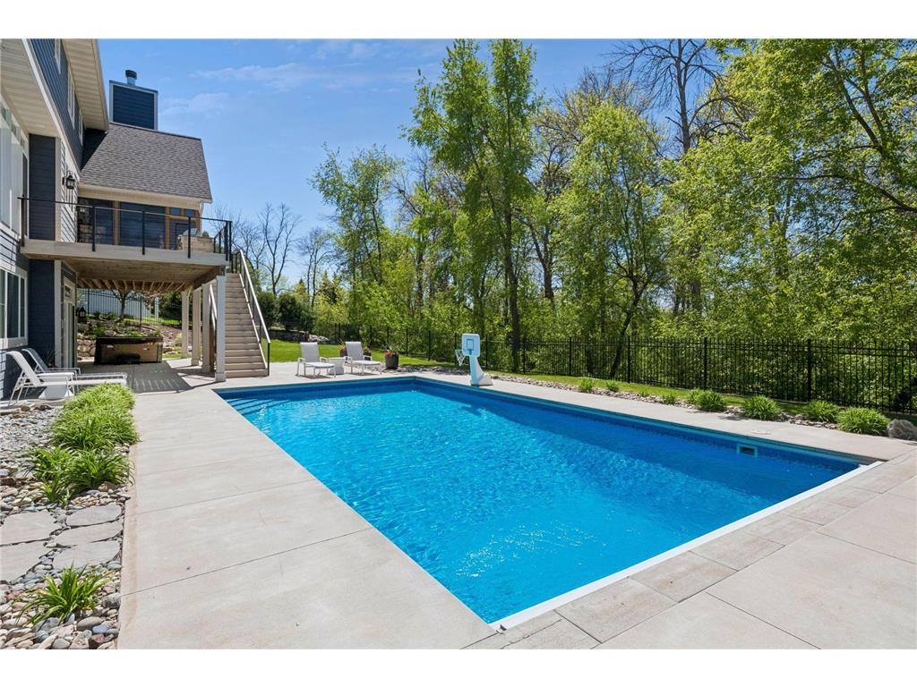 6671 Amberwood Lane Chanhassen MN 55317 7061945 image65