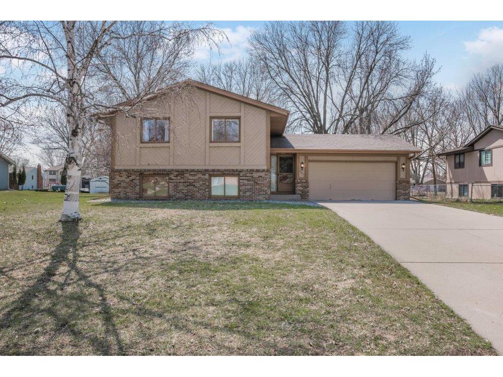 6677 Countryside Drive Eden Prairie MN 55346 7015656 image1