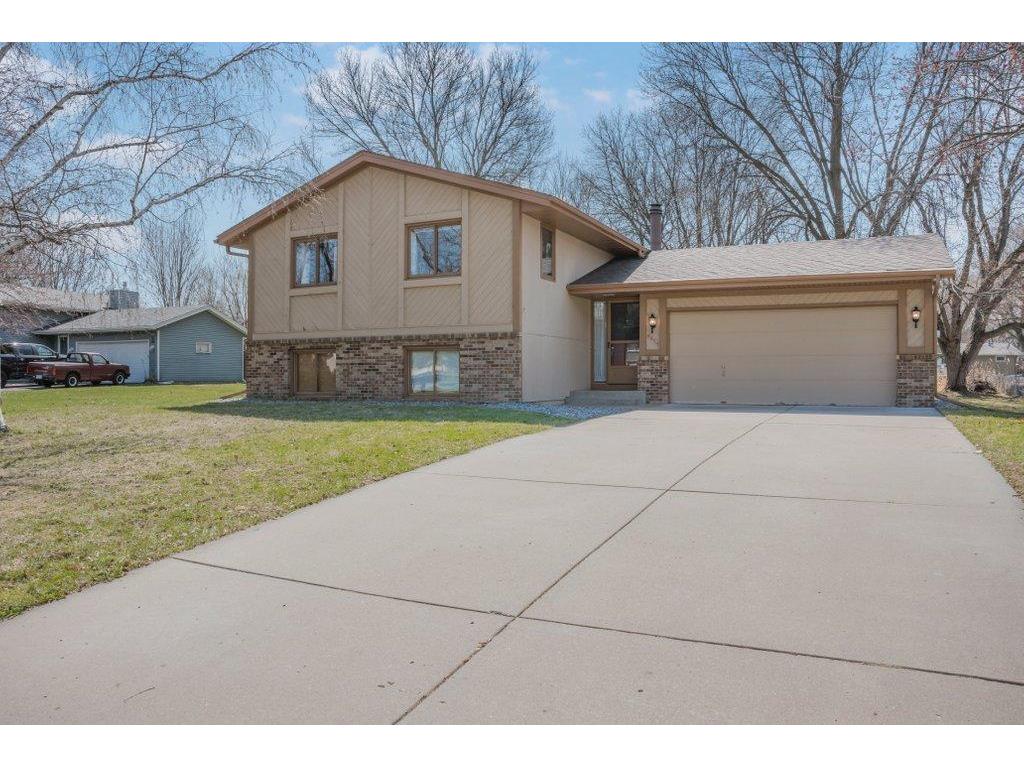 6677 Countryside Drive Eden Prairie MN 55346 7015656 image2