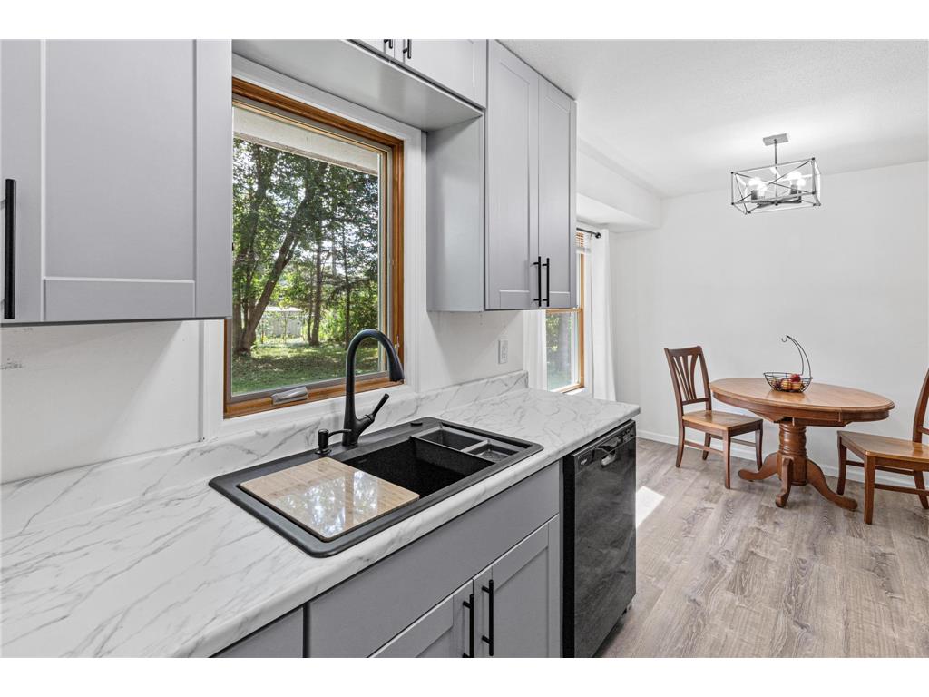 6678 166th Street W Lakeville MN 55068 6767170 image8