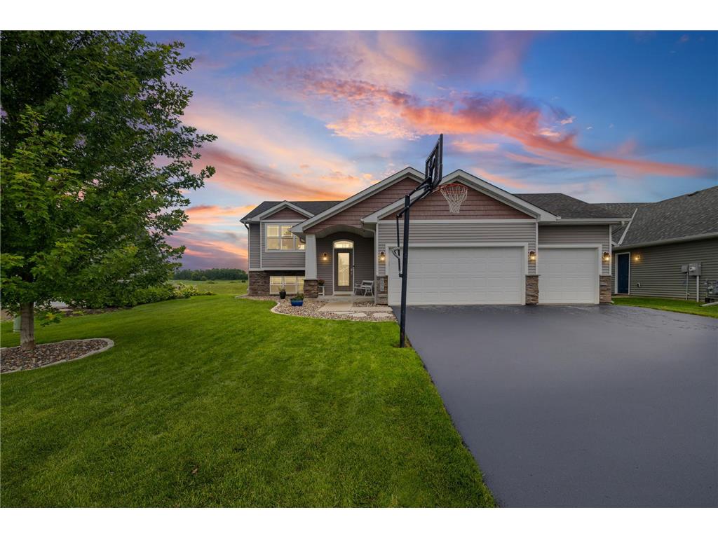 6679 210th Street W Farmington MN 55024 7098886 image1